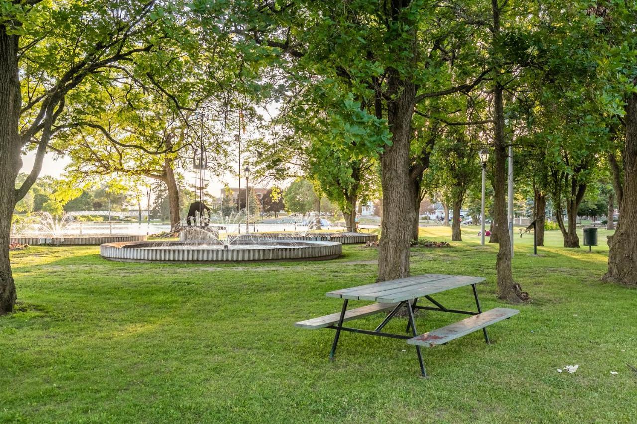 Luxury Rideau Apartments By Globalstay Smiths Falls Extérieur photo